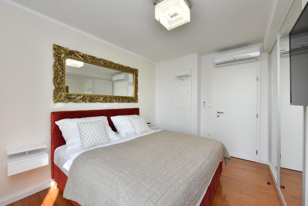 Mm Luxury Apartments Gold & Rubin Zara Esterno foto