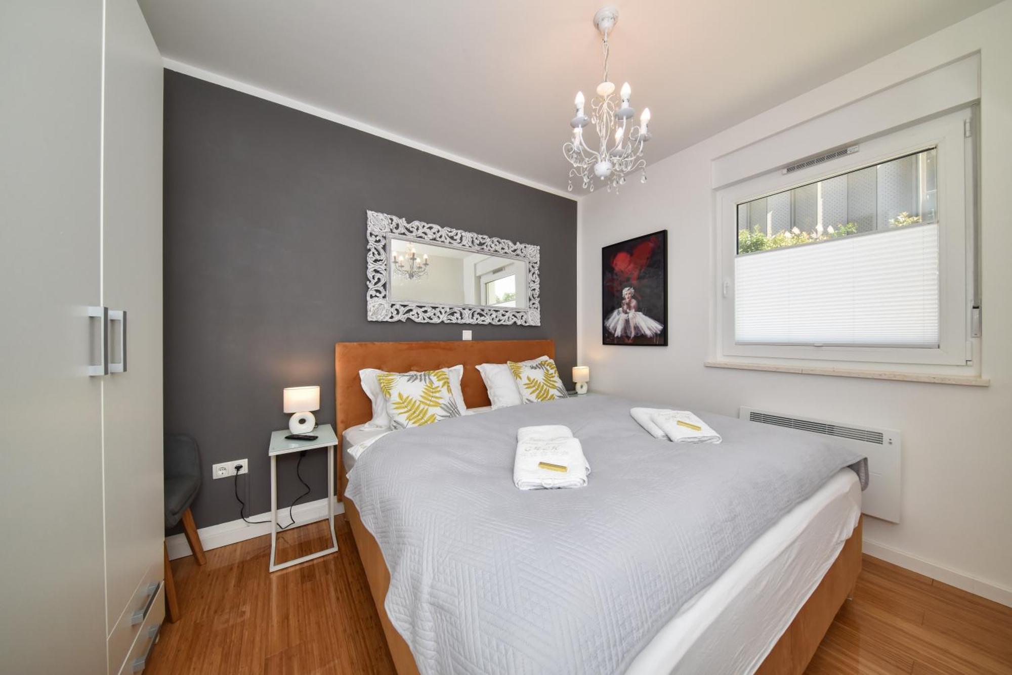 Mm Luxury Apartments Gold & Rubin Zara Esterno foto